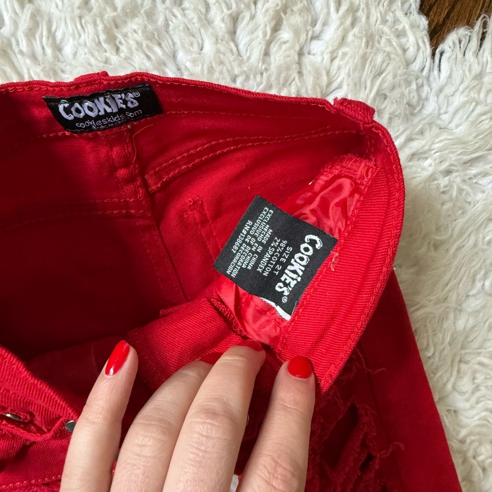 Distressed Red Jeans - Picture 6 of 7